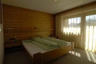 Haus Wiesenblick Apartament *